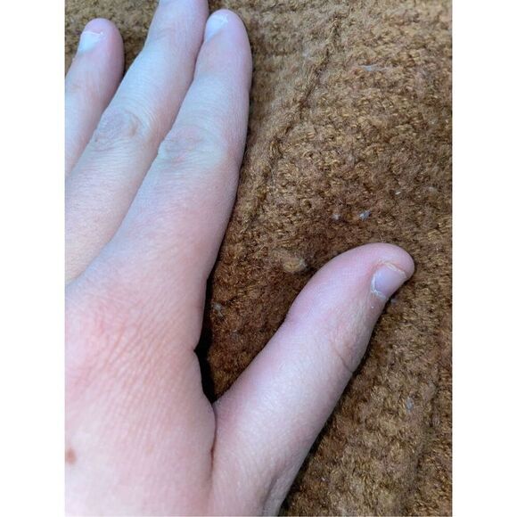 Dazy-Less Textured Knit V-Neck Sweater Vest Size Large - Picture 4 of 8